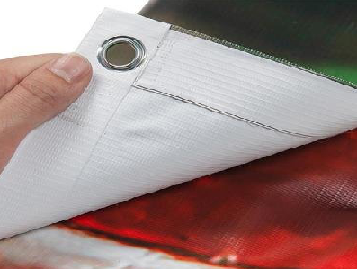 周至喷绘和刀刮布的工艺区别。