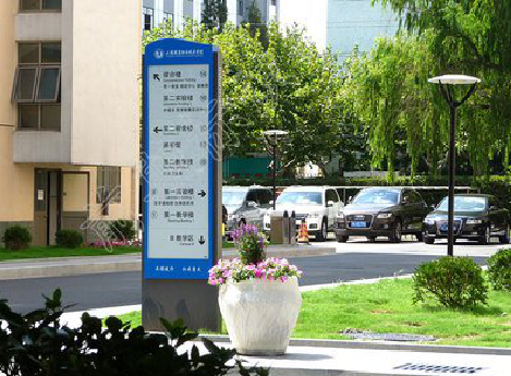 周至哪些因素影响宣传栏的制作？